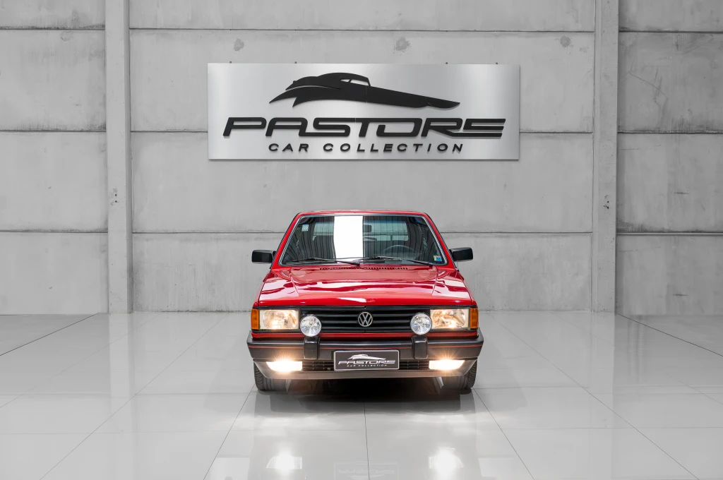 Volkswagen Gol GTS 1.8 1988 original com destaque para sua ficha técnica e desempenho