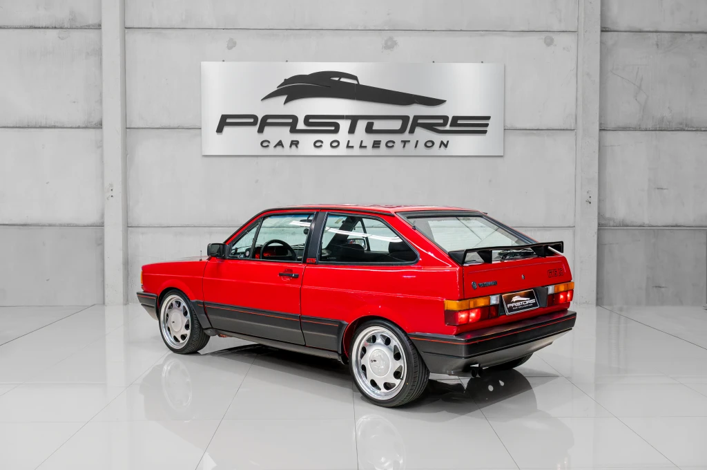Volkswagen Gol GTS 1.8 1988 original com foco em consumo e desempenho