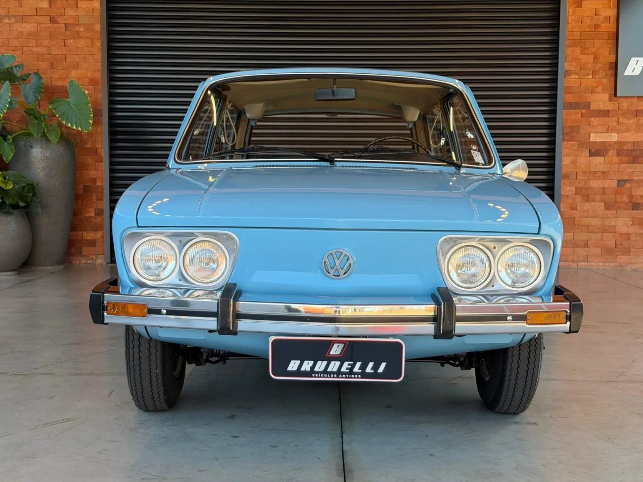 Pneus e rodas originais da Brasília 1978 Azul Colonial