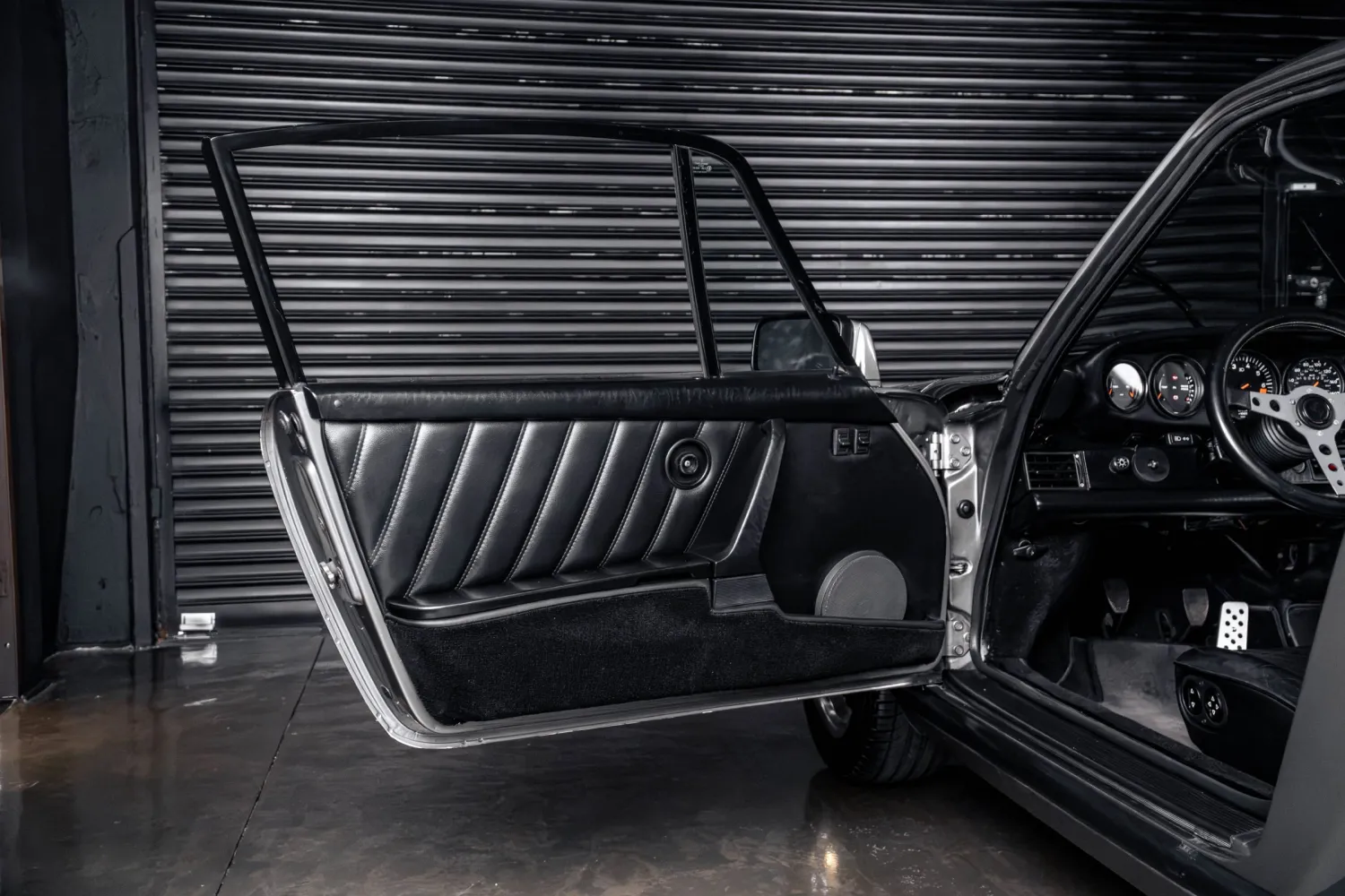 Porsche 911 Carrera 3.2 1986 visto em perspectiva