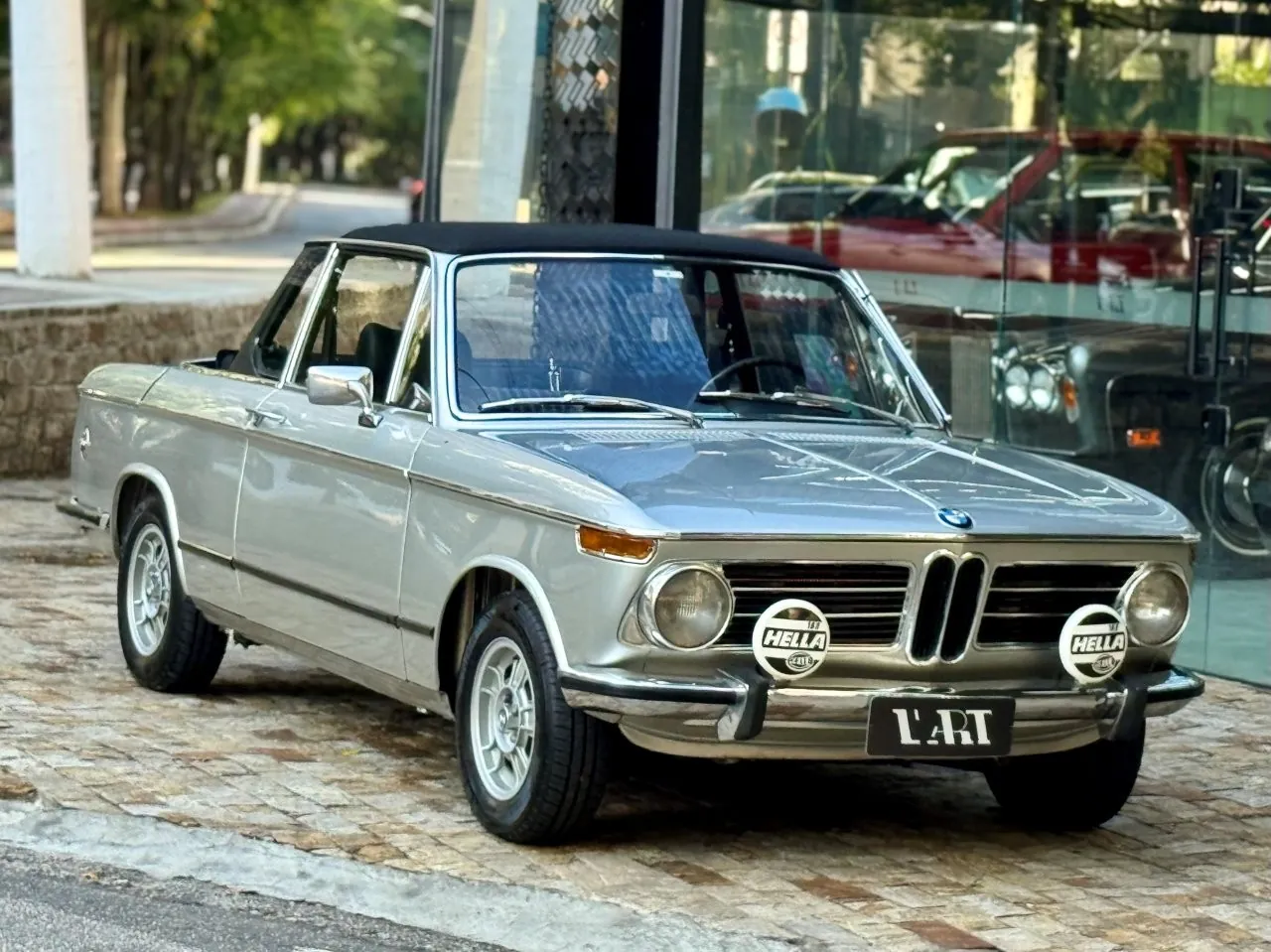 Painel e instrumentos clássicos do BMW 2002 Baur