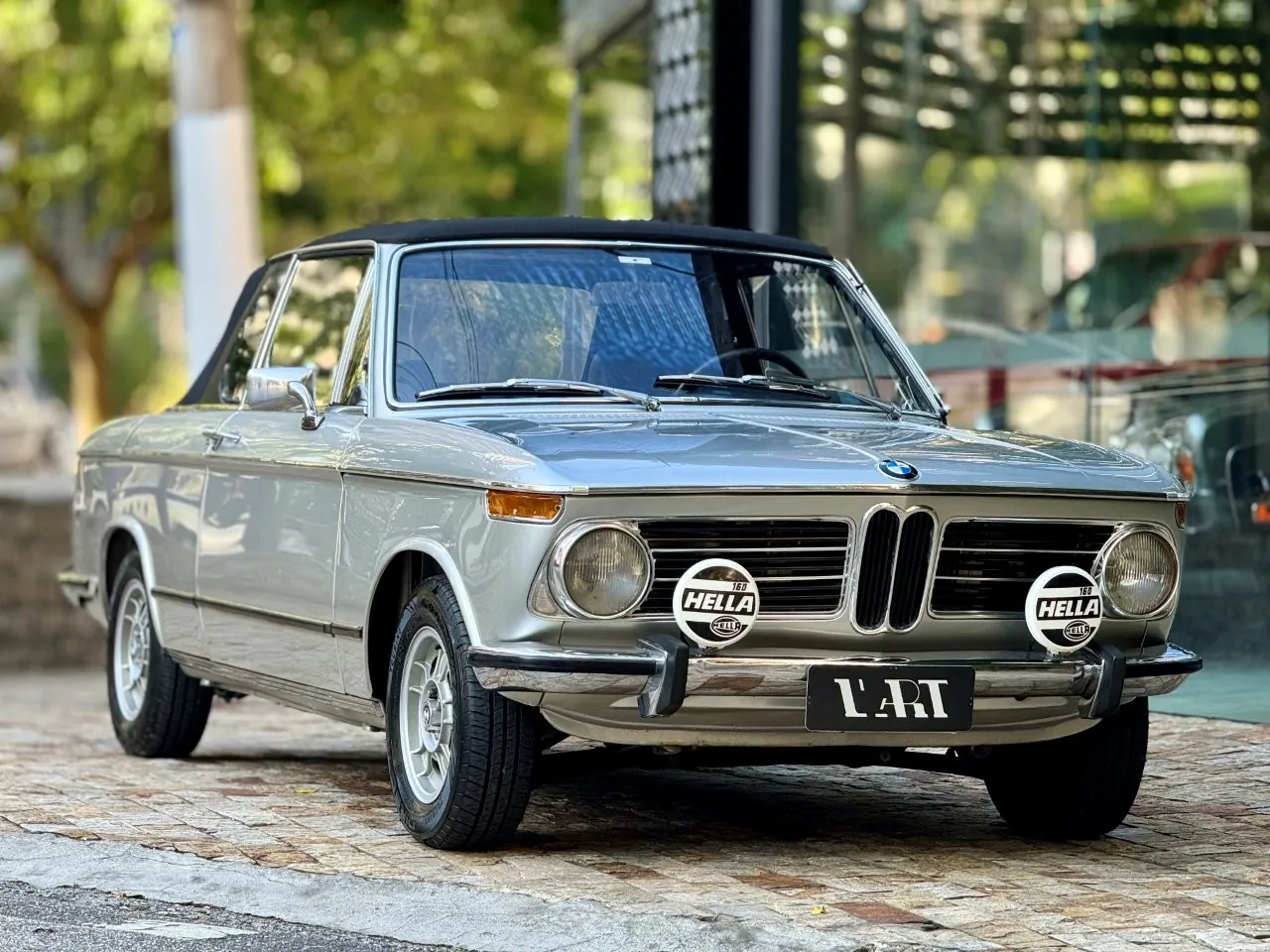 Detalhes externos do BMW 2002 Baur 1973