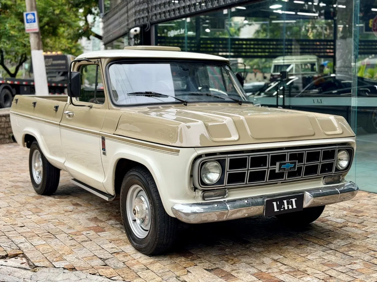 Rodas suspensão e freios da Chevrolet D10 1984 em avaliação