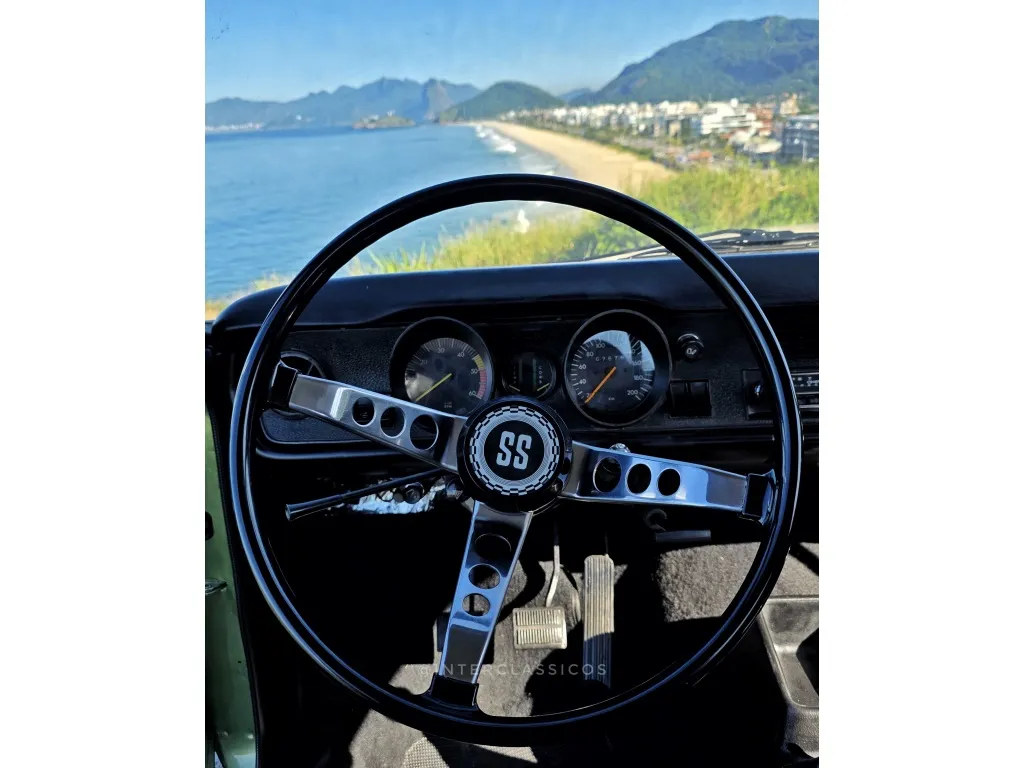 Vista lateral do Chevrolet Opala SS 1976