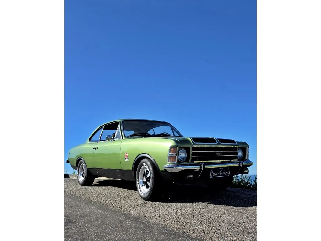 Detalhes de carroceria do Chevrolet Opala SS 1976