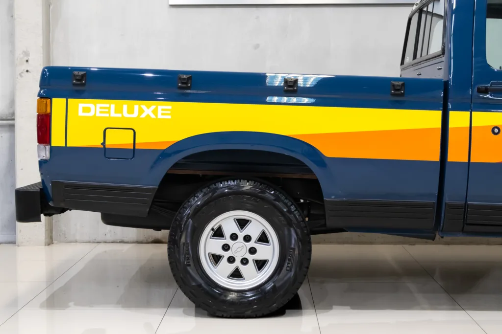 Chevrolet D20 Deluxe 1988 em coleção de carros antigos