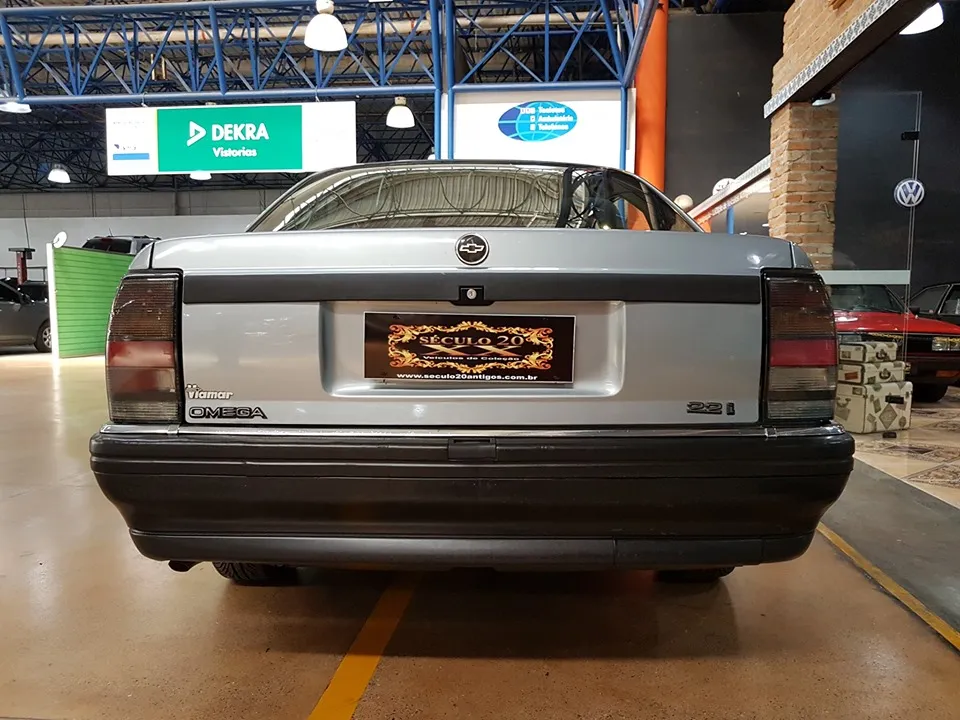 Chevrolet Omega GLS 2.2 clássico 1997 - imagem 11