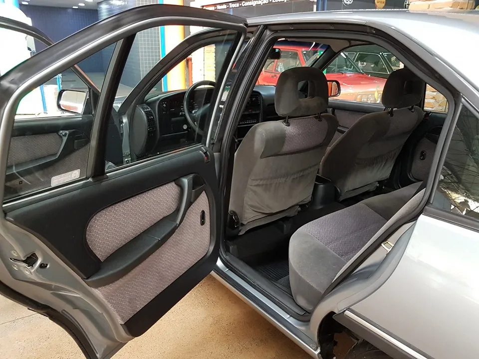Chevrolet Omega GLS 1997 preservado - imagem do exemplar 21