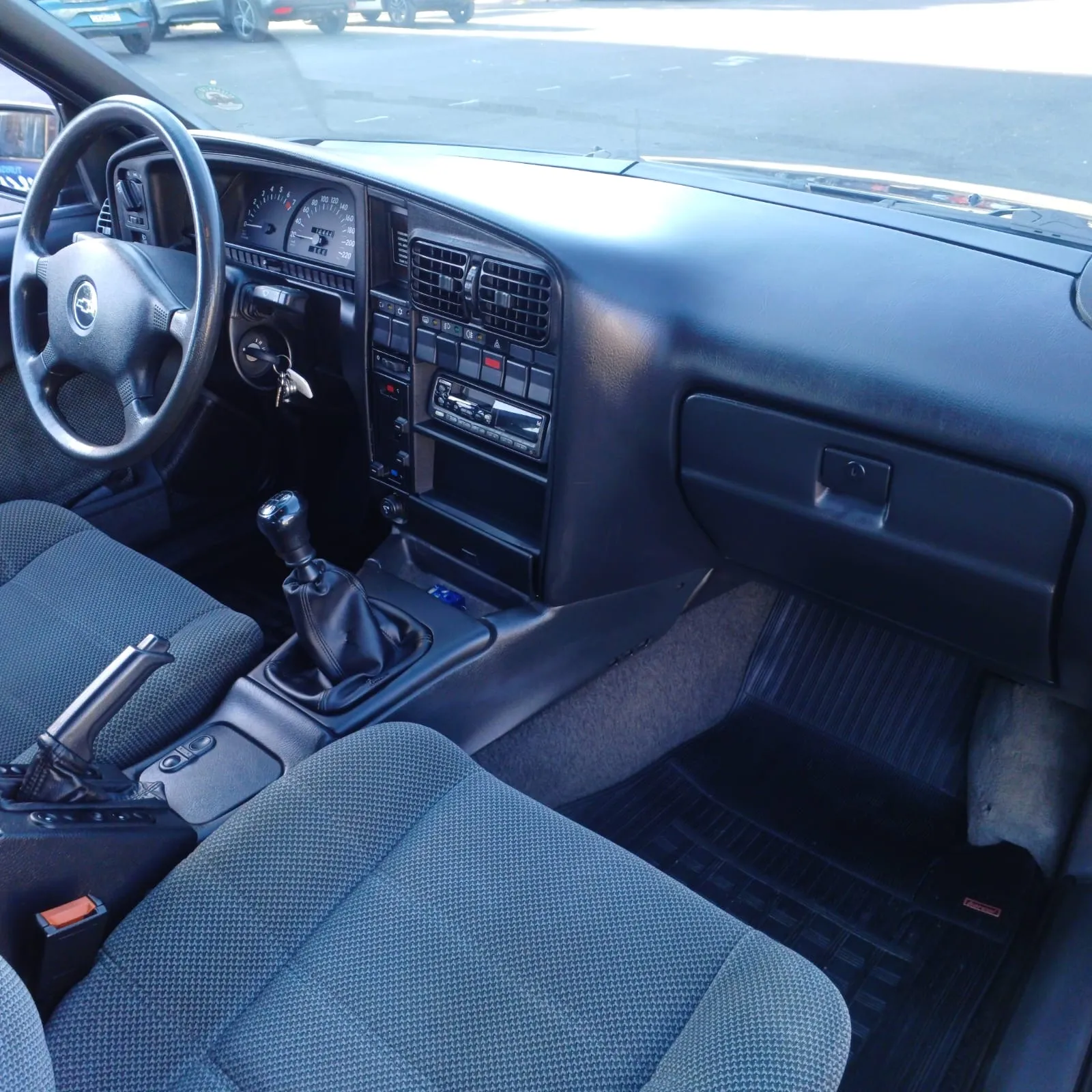 Chevrolet Omega Suprema GLS 2.2 1996 em vista externa