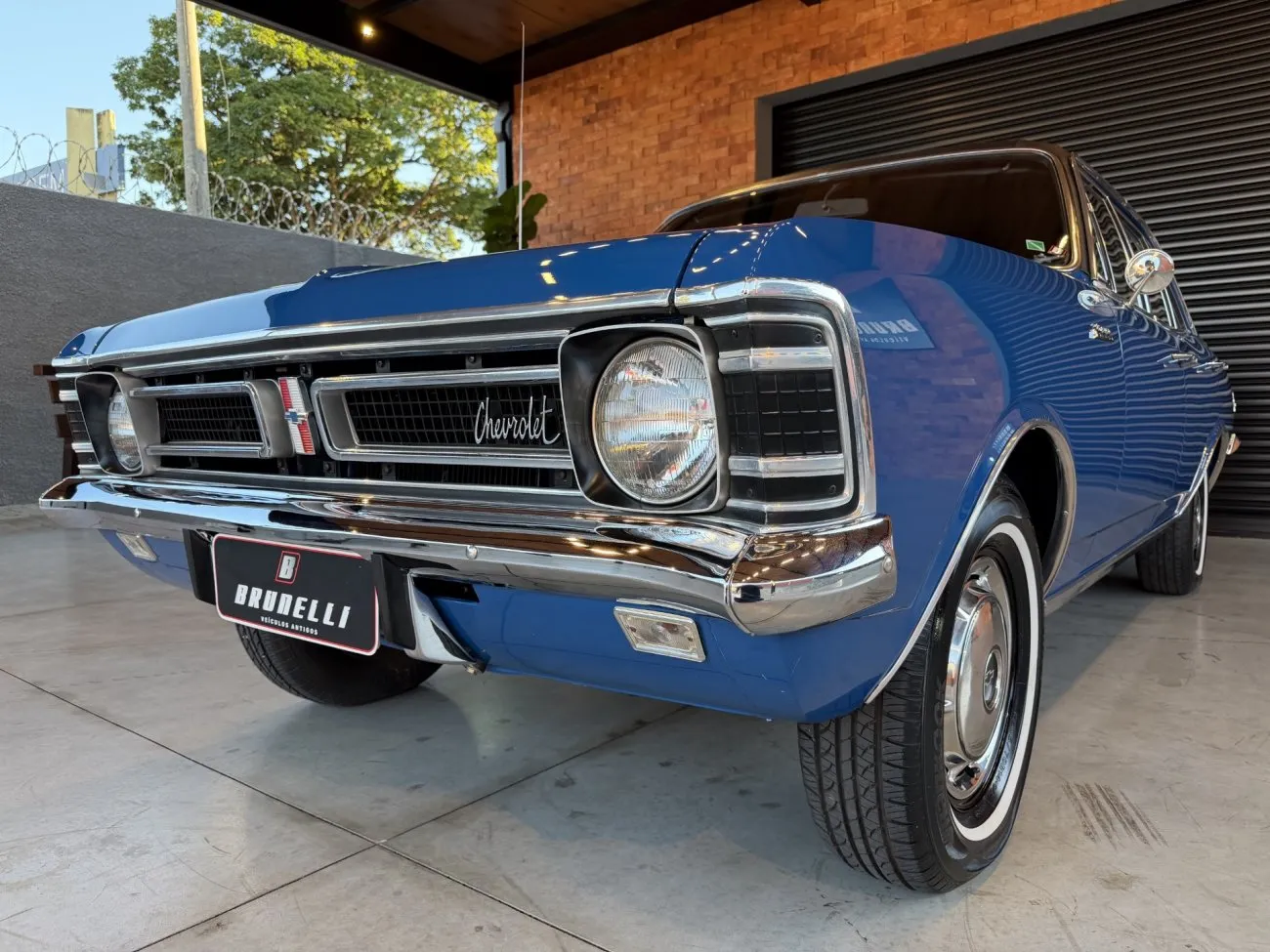 Detalhes de restauração do Chevrolet Opala De Luxo 1971