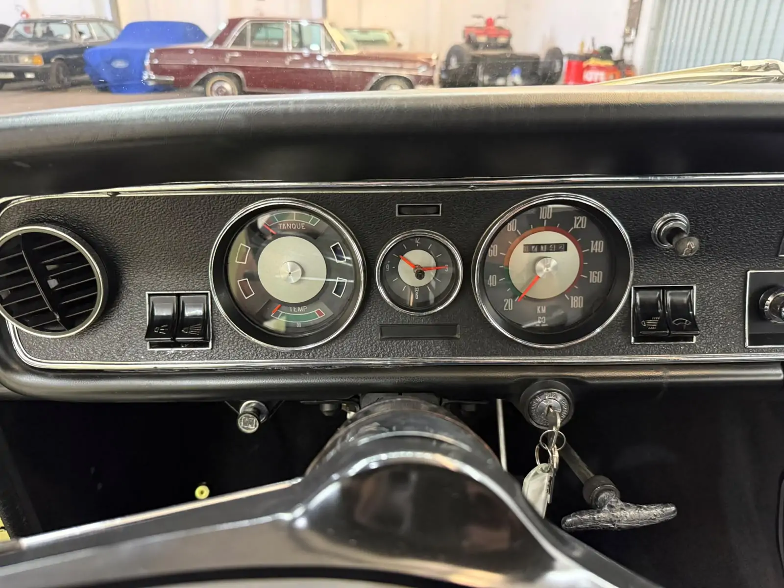 Chevrolet Opala antigo 1970 para inspeção de rodas suspensão e carroceria - foto 10