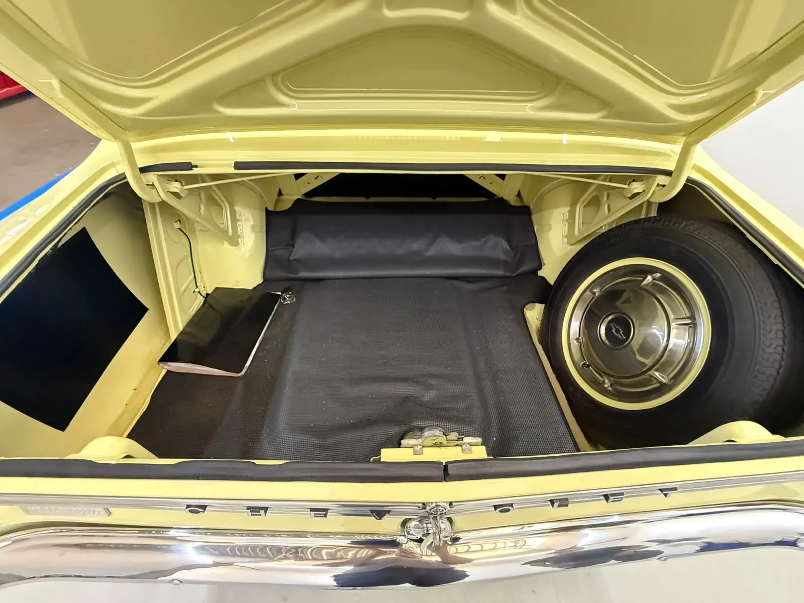 Chevrolet Opala De Luxo 1970 Amarelo Oásis em fotos de carros antigos e mecânica - foto 25