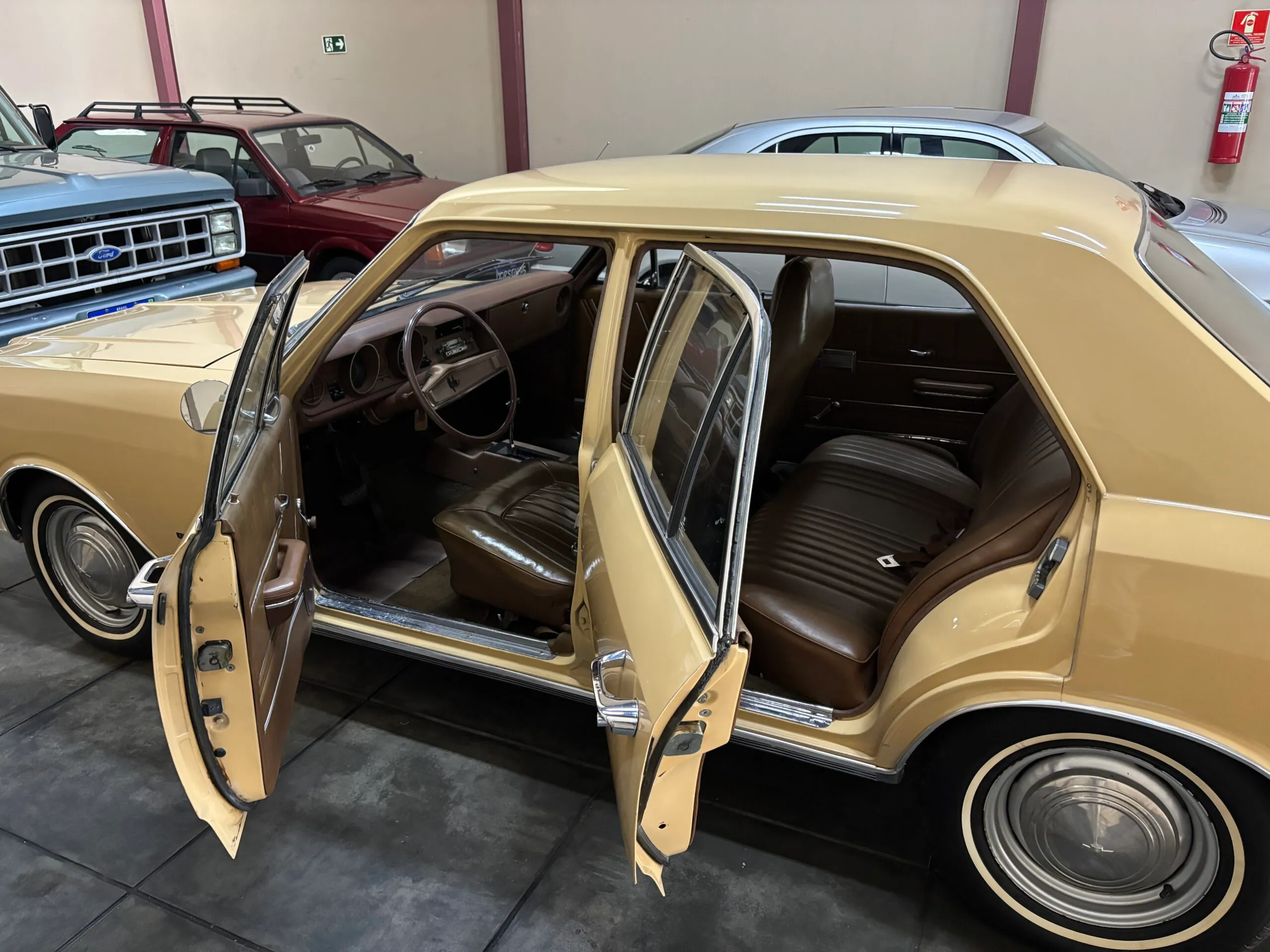 Opala Luxo 1976 conservação elétrica e originalidade