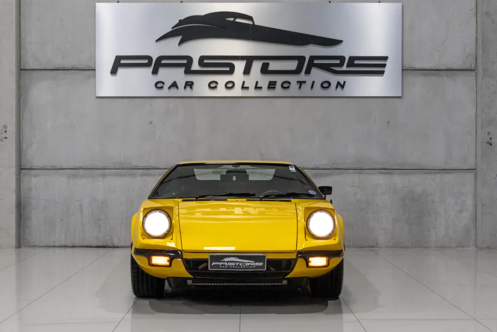 Estrutura e carroceria do De Tomaso Pantera Coupé
