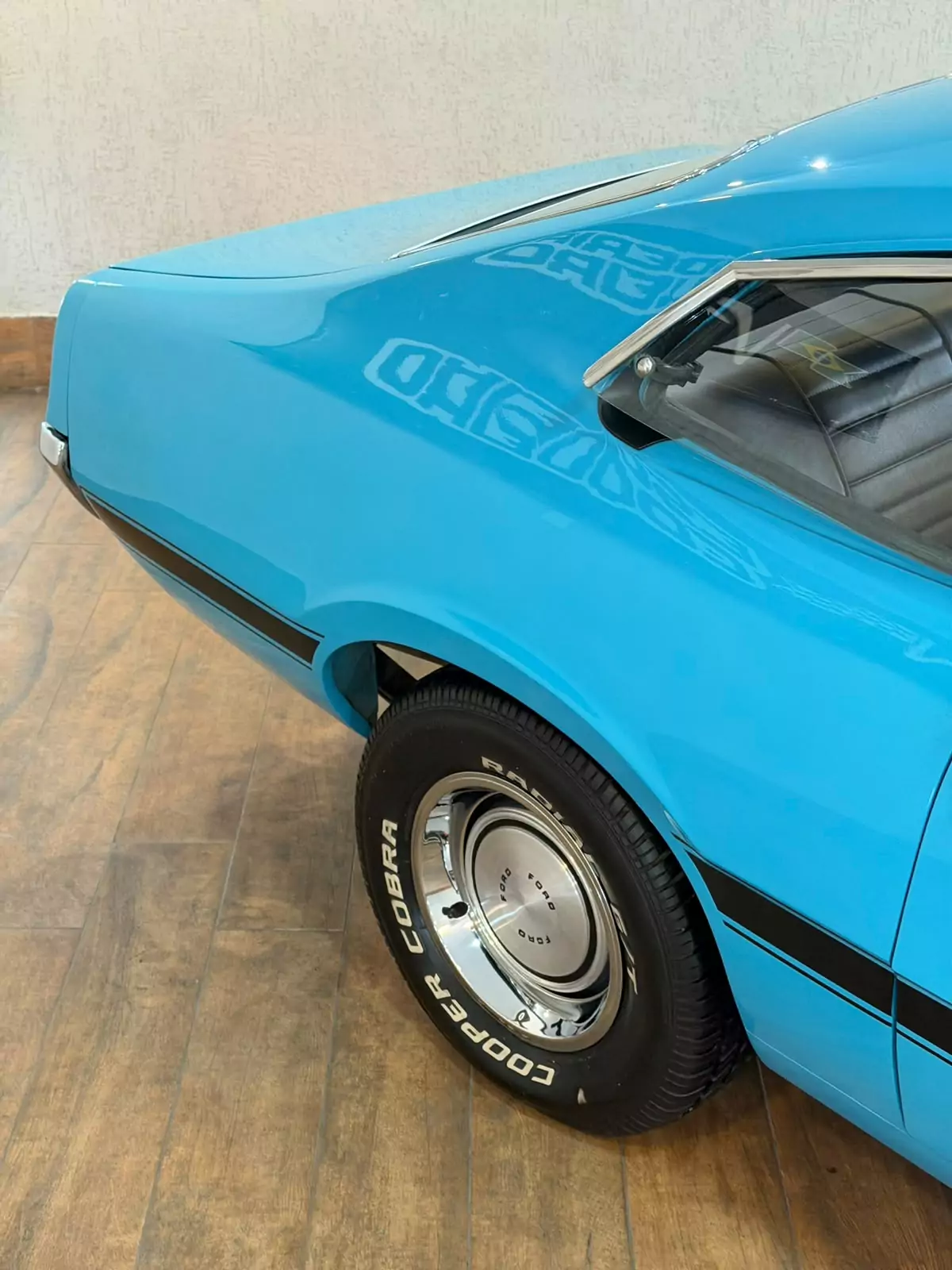 Ford Maverick V8 clássico brasileiro
