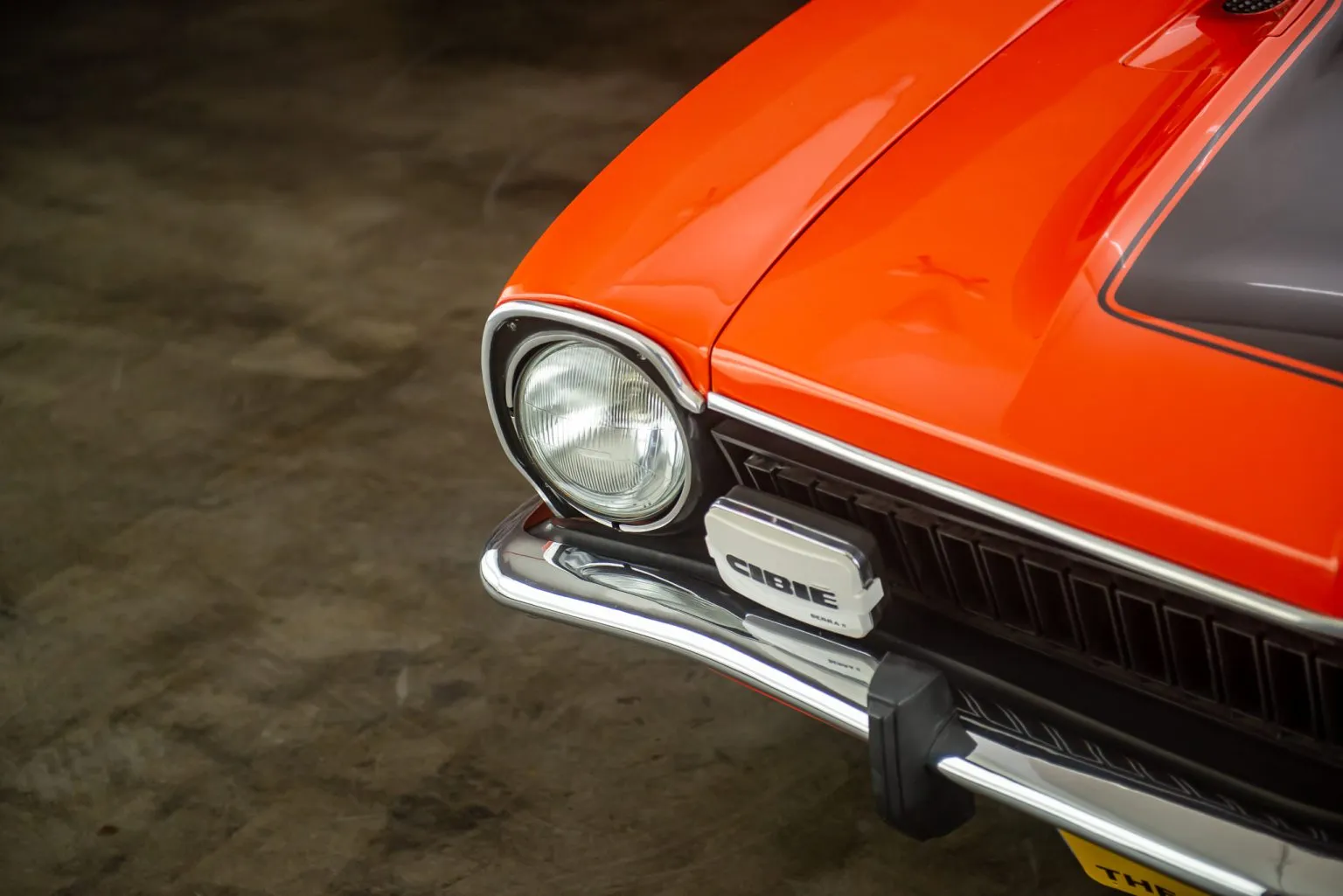 Detalhes Ford Maverick GT V8 1977