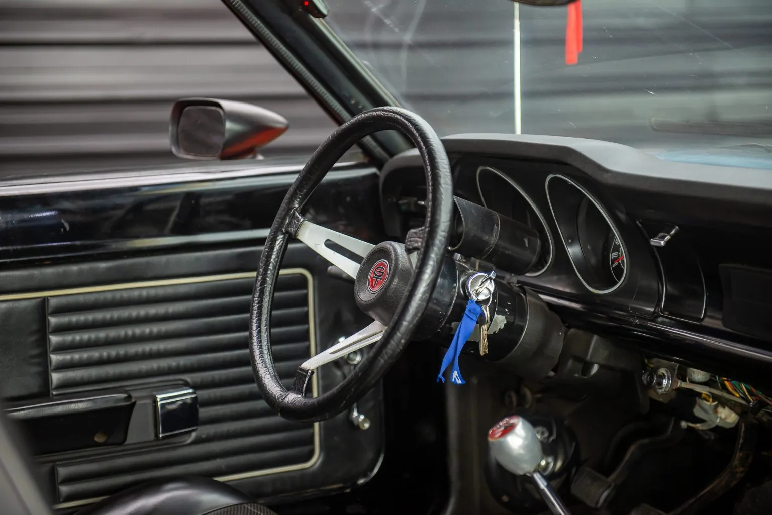 Interior e acabamento Maverick GT 1977