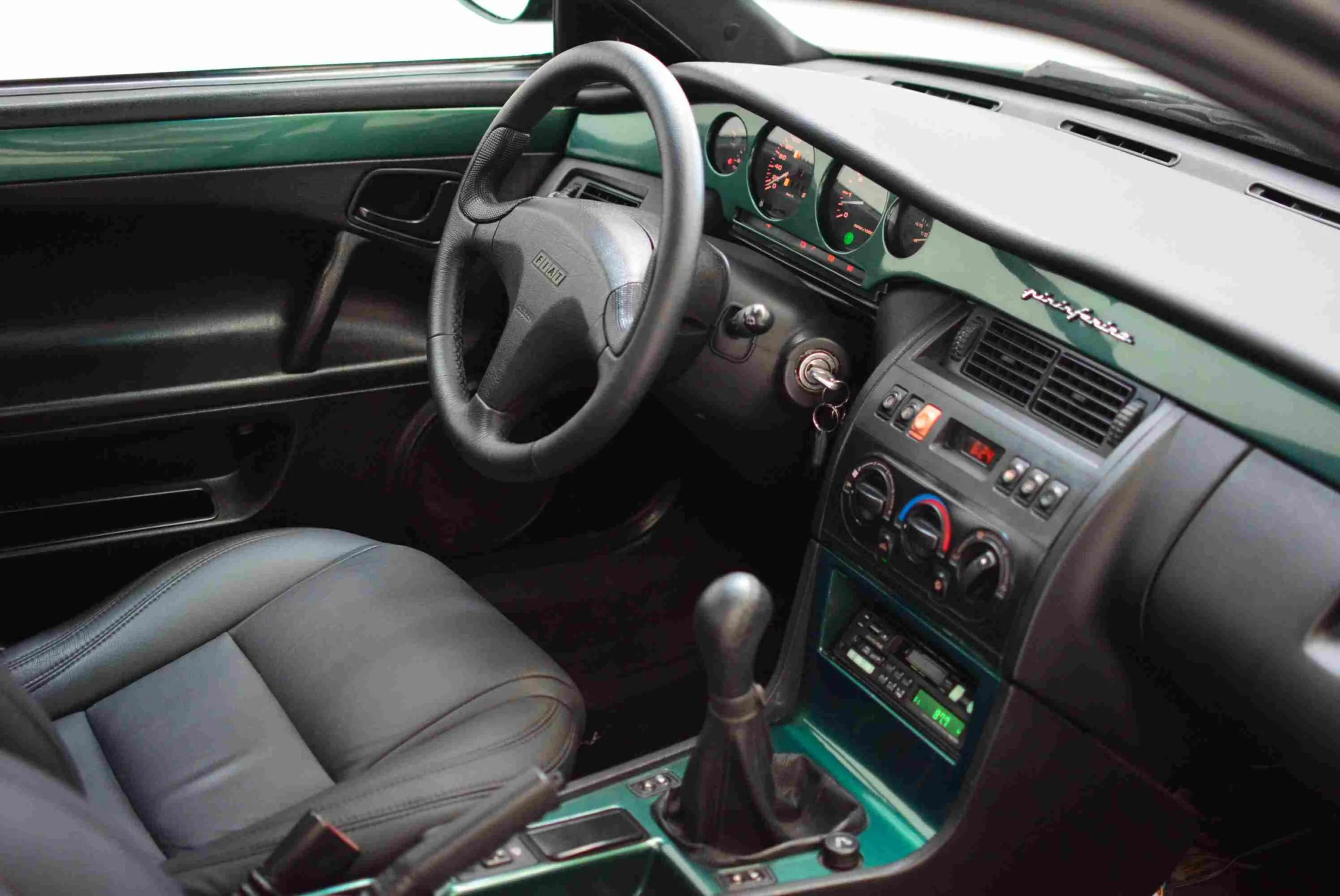 Peças e detalhes específicos do Fiat Coupé 16V 1996