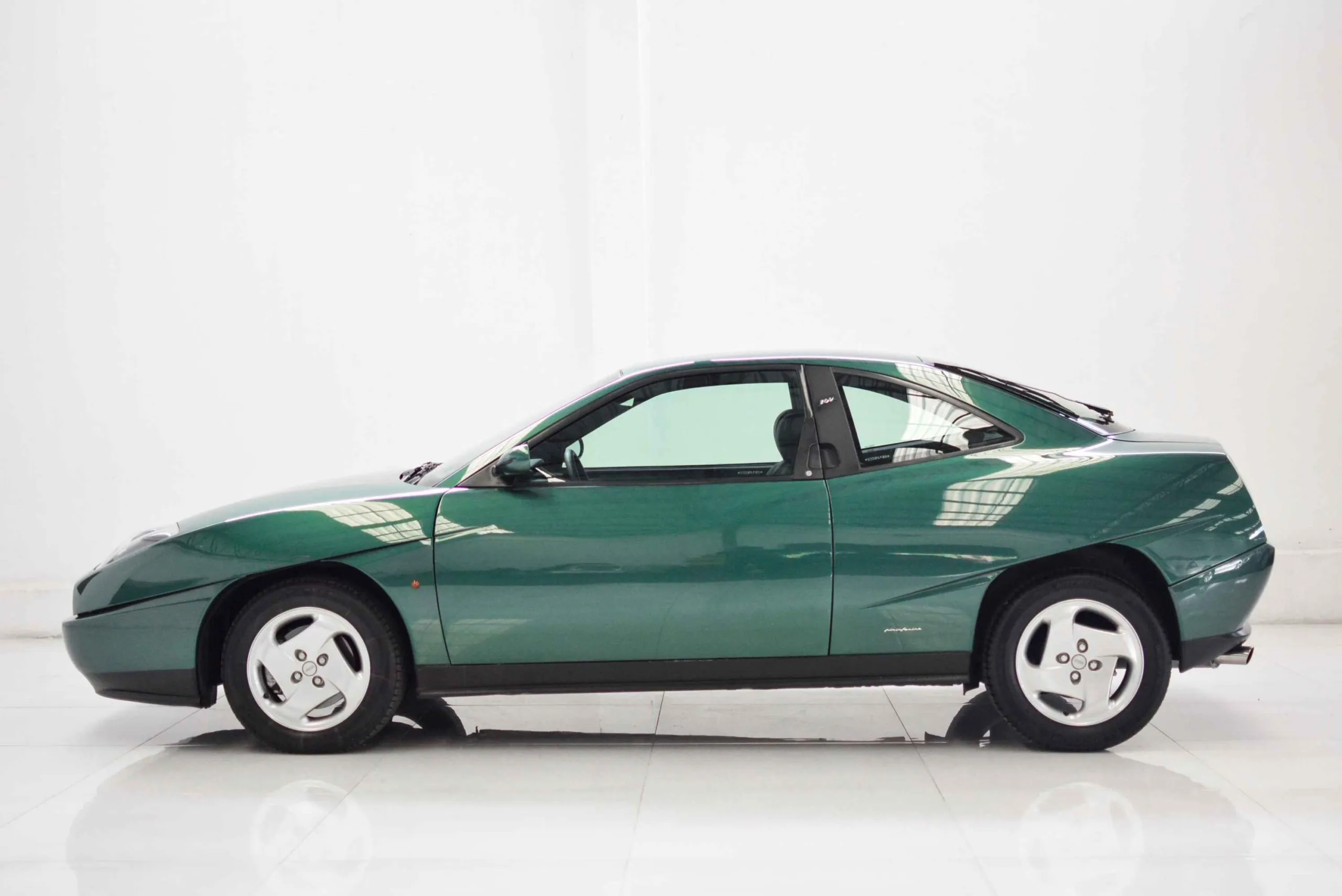 Fiat Coupé 1996 durante avaliação de procedência e documentação