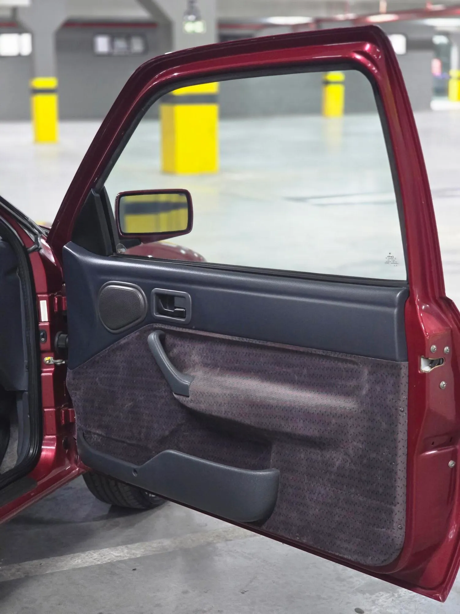 Ford Escort XR3 1994 em processo planejado de conservação e restauração
