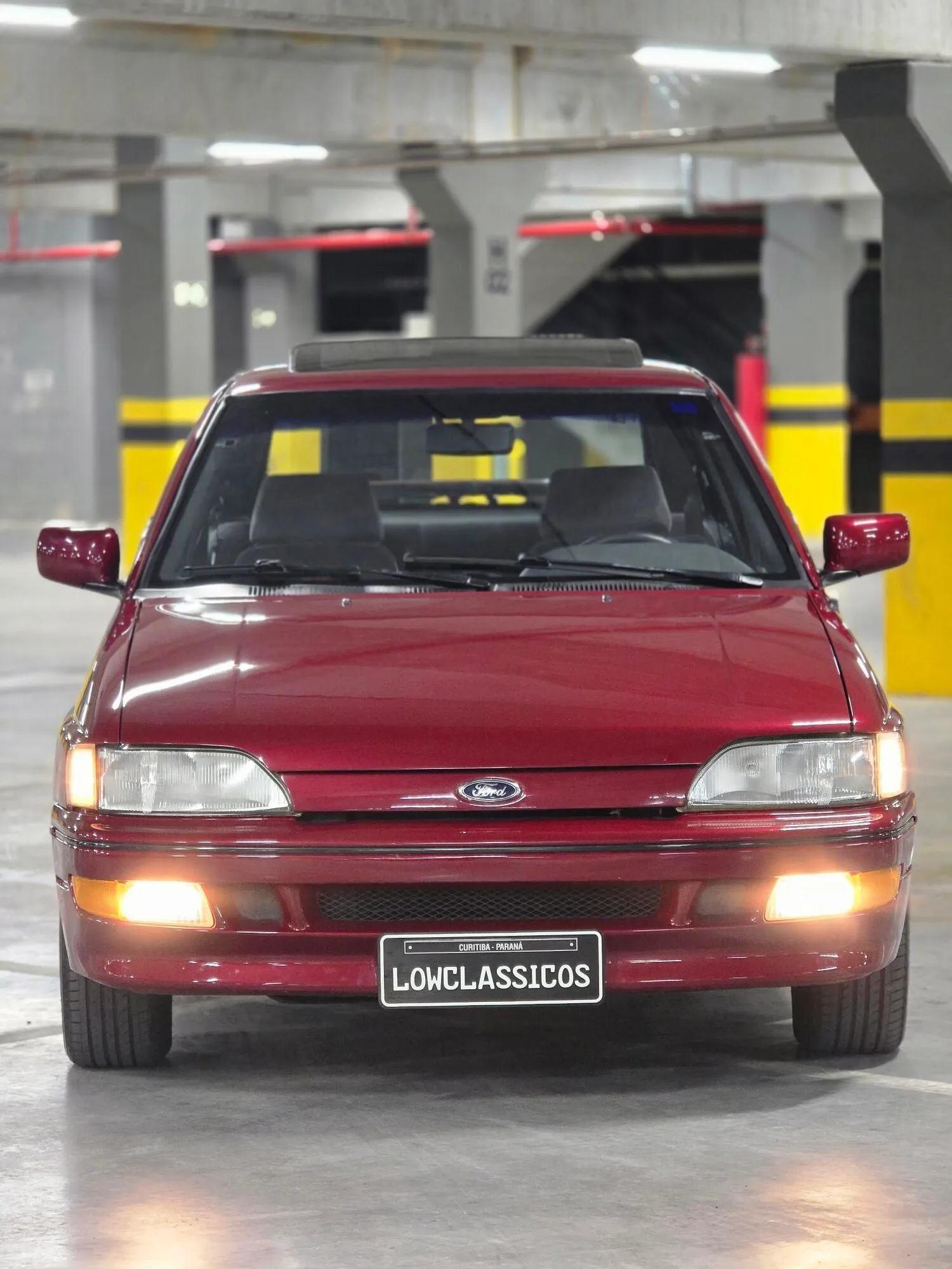 Carroceria do Escort XR3 1994 observada para vistoria de estrutura e documentação
