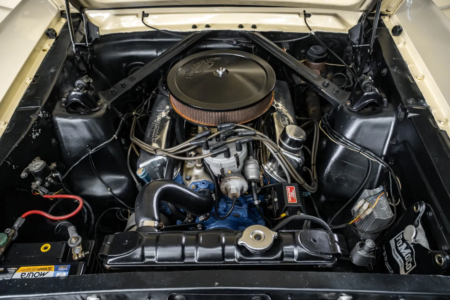 Ford Mustang Hardtop 1966 para guia de compra de carro antigo