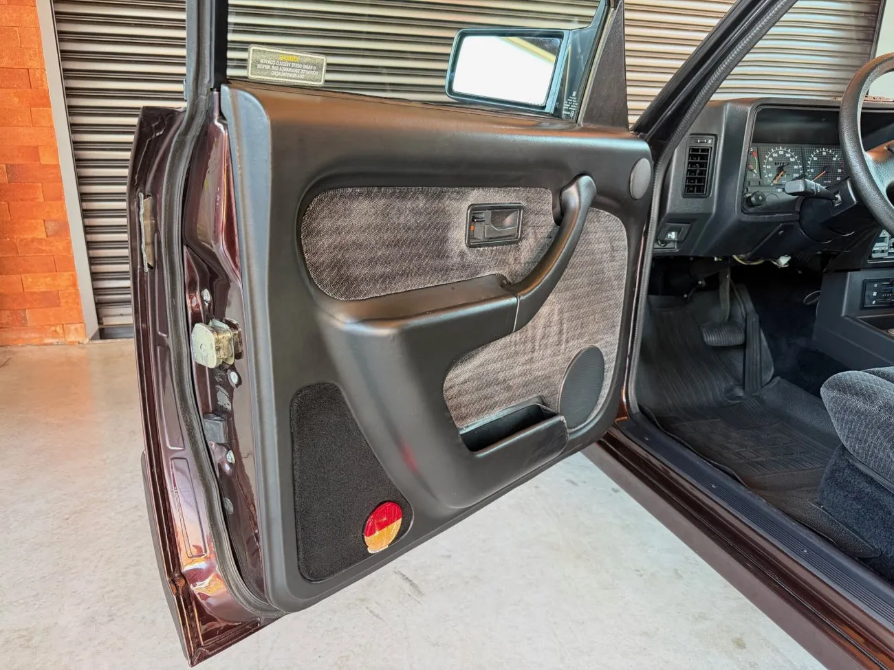 Opala Diplomata SE 1991 Vermelho Ciprius, detalhe externo do sedã