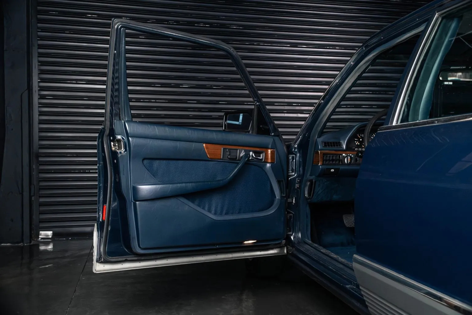 Mercedes-Benz 280 SE 1981 veículo clássico importado