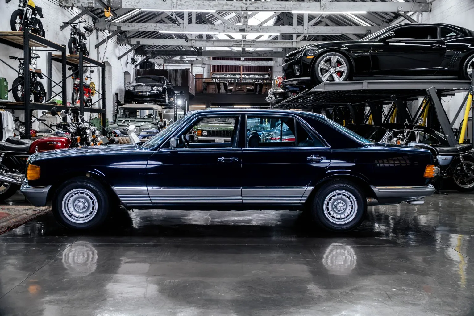 Mercedes-Benz 280 SE 1981: como manter um clássico importado quando não existem peças no Brasil