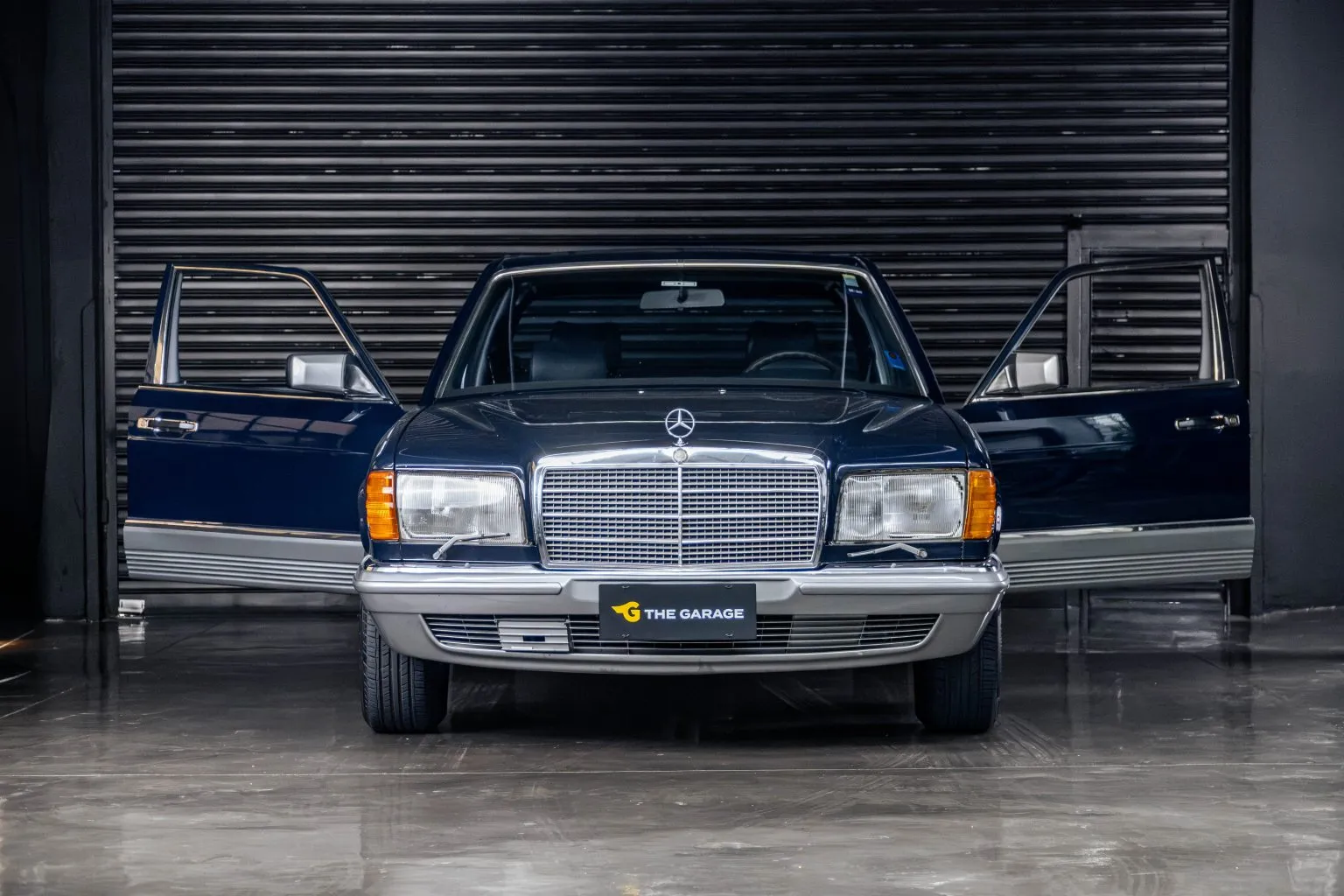 Mercedes-Benz 280 SE motor seis cilindros M110