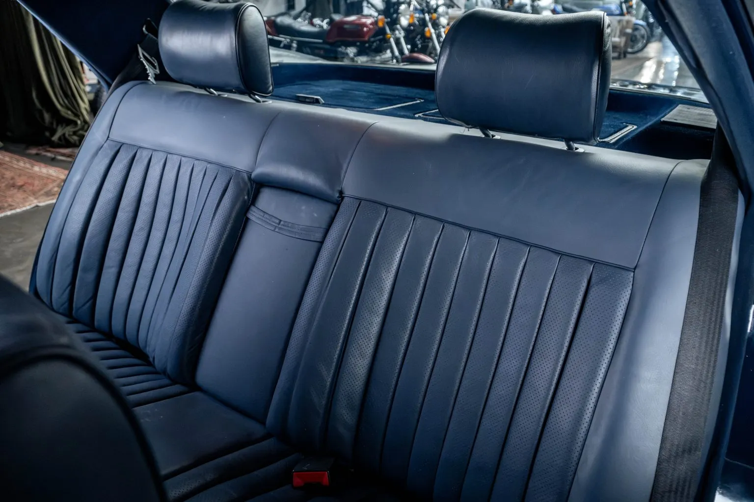 Mercedes 280 SE clássica alemã 1981