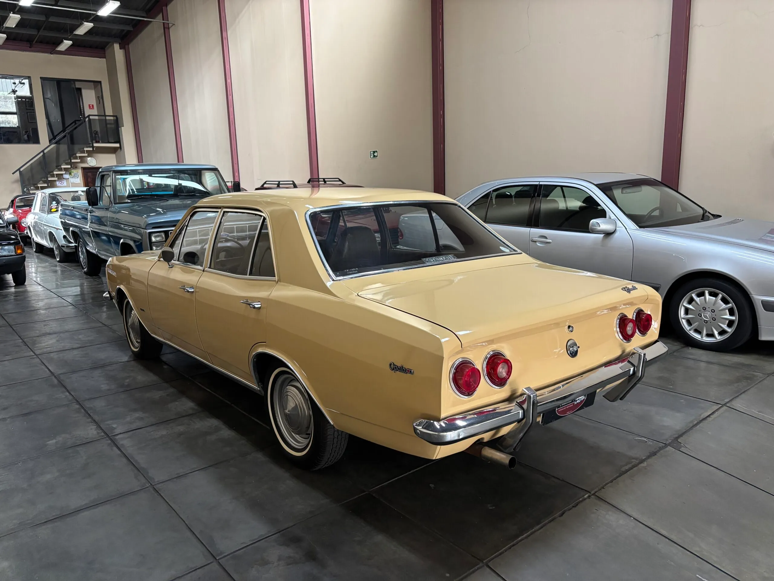 Chevrolet Opala 1976 veículo de coleção