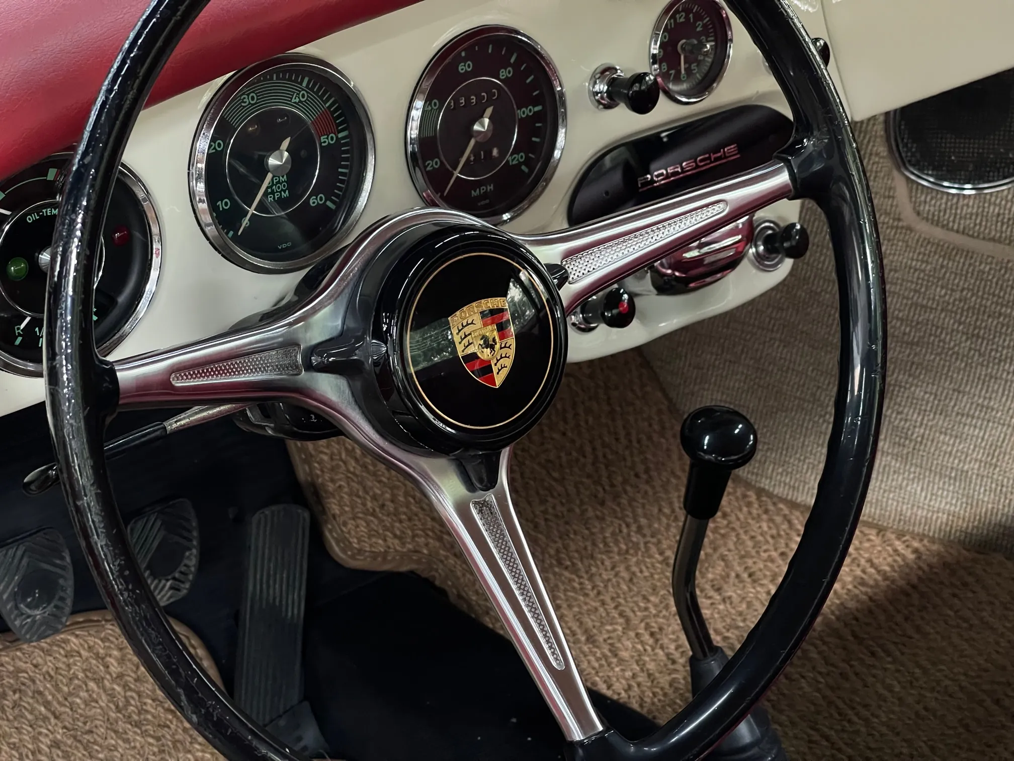 Porsche 356 C Coupé como referência de restauração