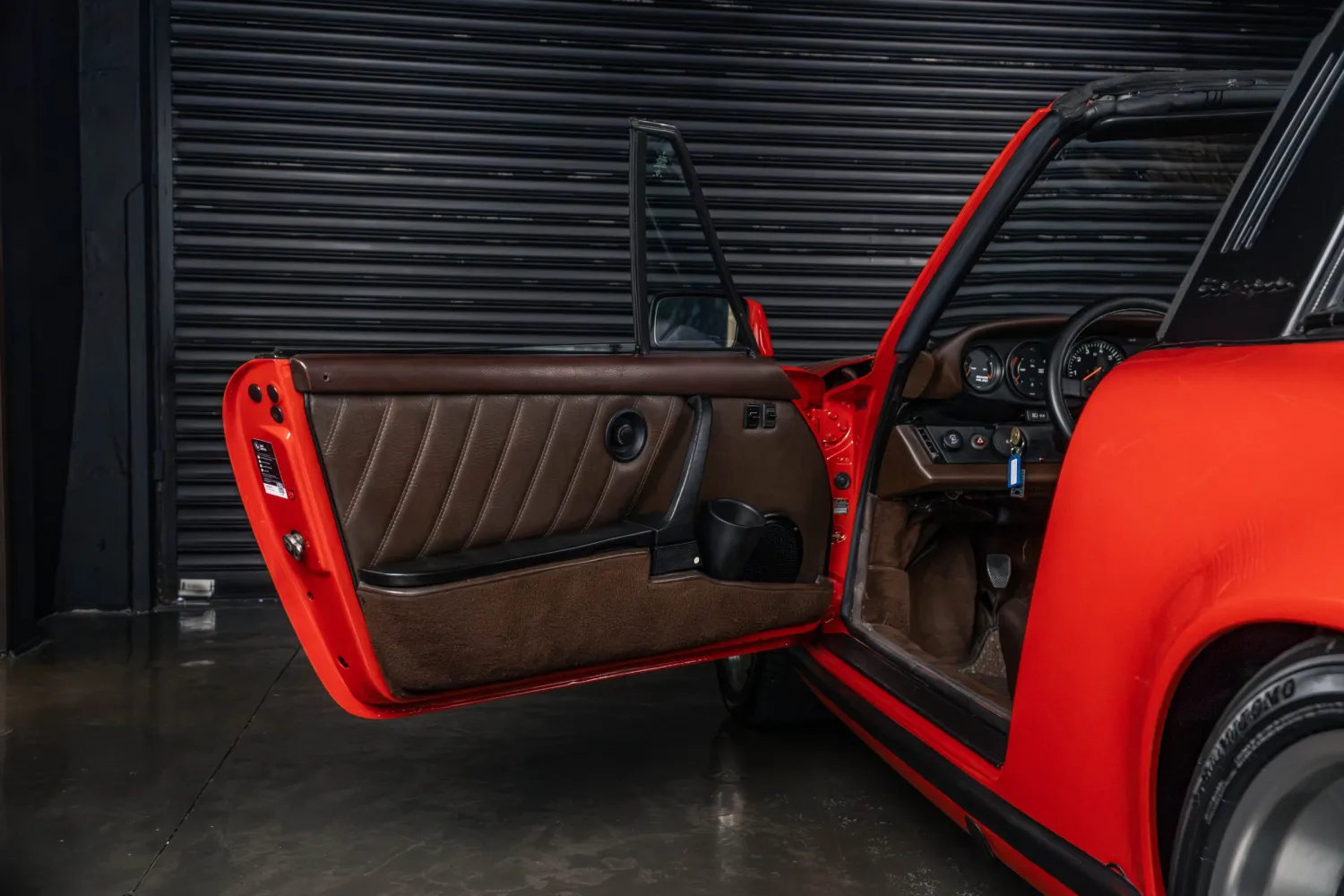 Porsche 911 SC Targa 1980 visto de frente
