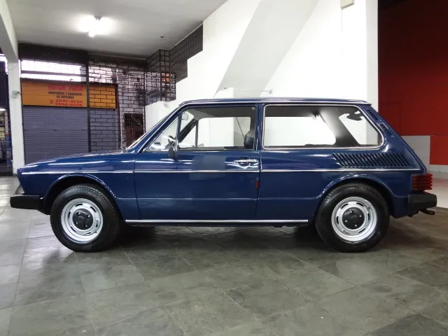VW Brasília antiga em matéria sobre peças e restauração