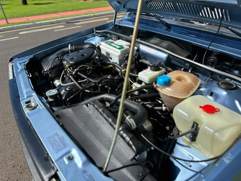 Restauração de carro antigo VW Gol CL 1992