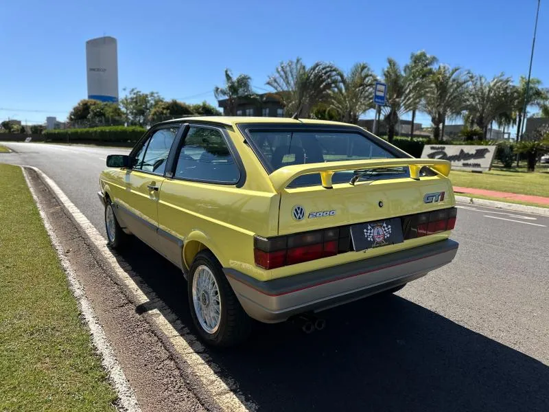 Detalhes externos do Volkswagen Gol GTI 1993