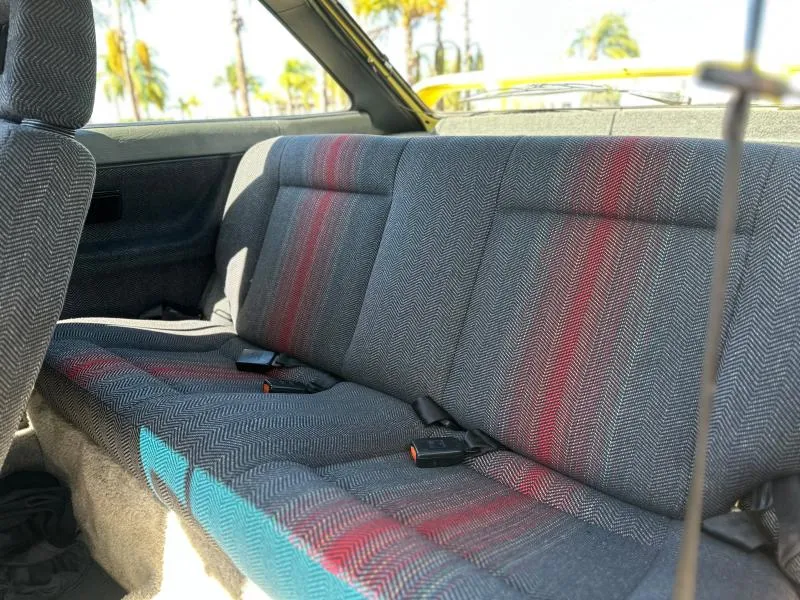 Gol GTI 1993 preservado em exposição de carros clássicos