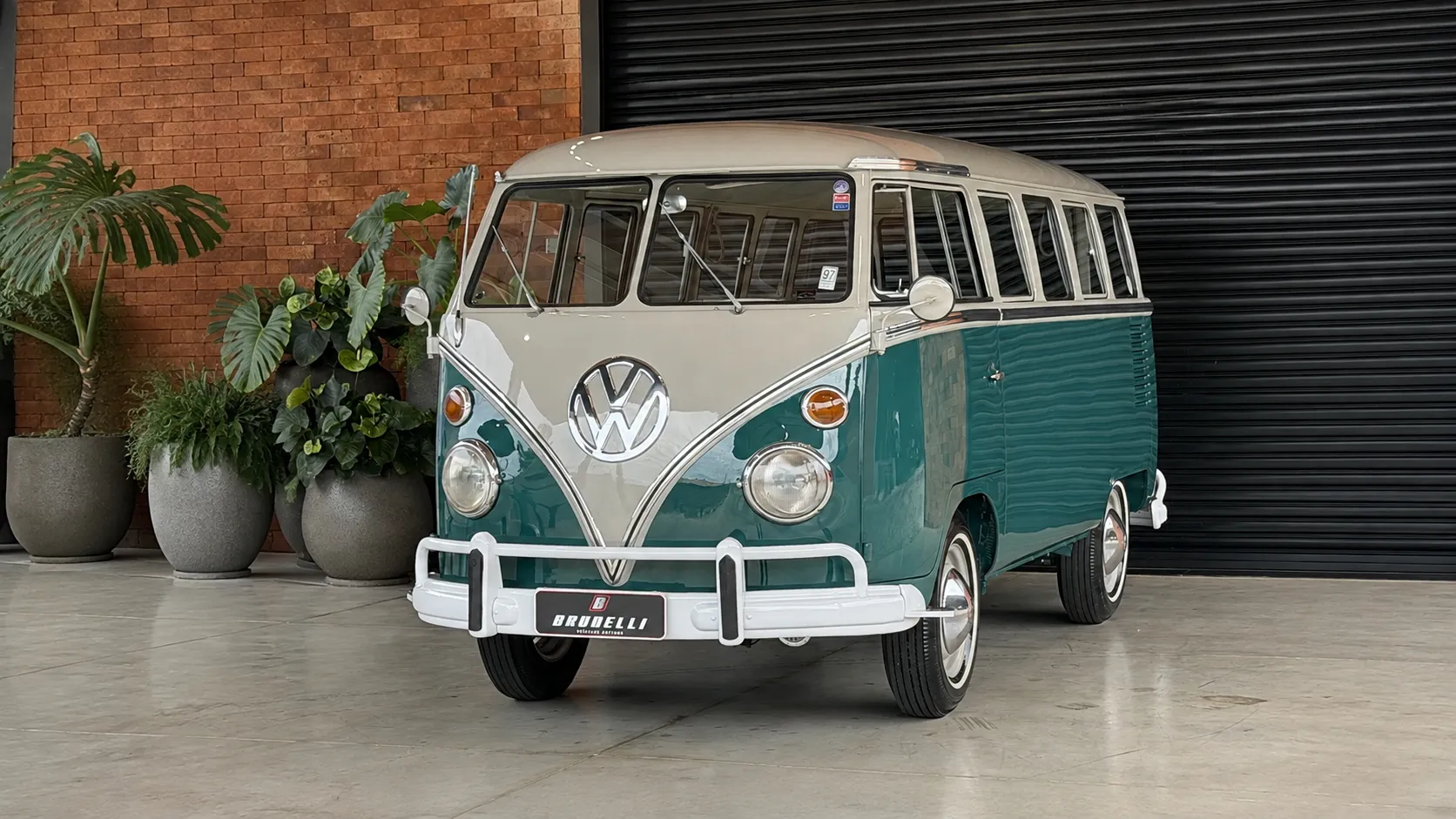 VW Kombi Luxo 1200 1965: originalidade, mecânica e compra
