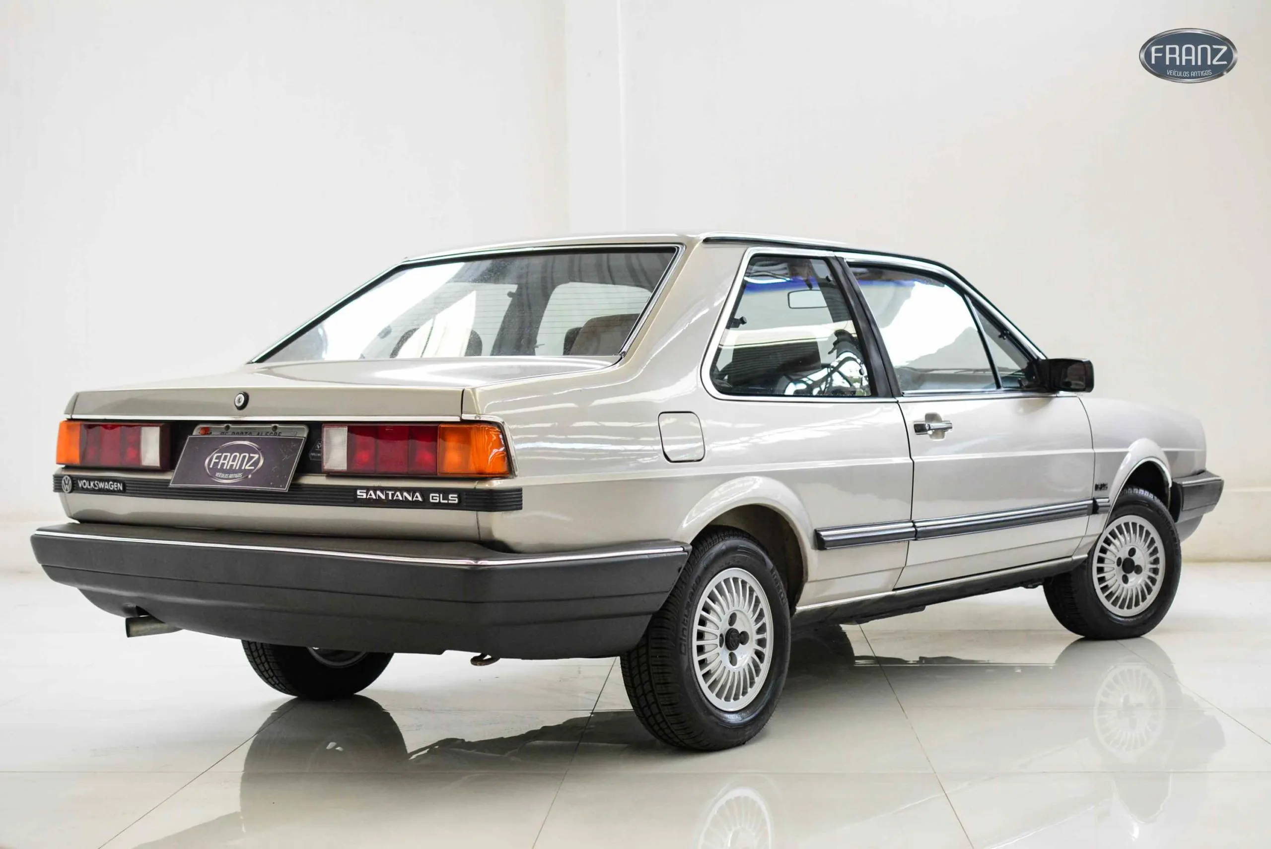 Santana GLS 1987 em avaliação para compra