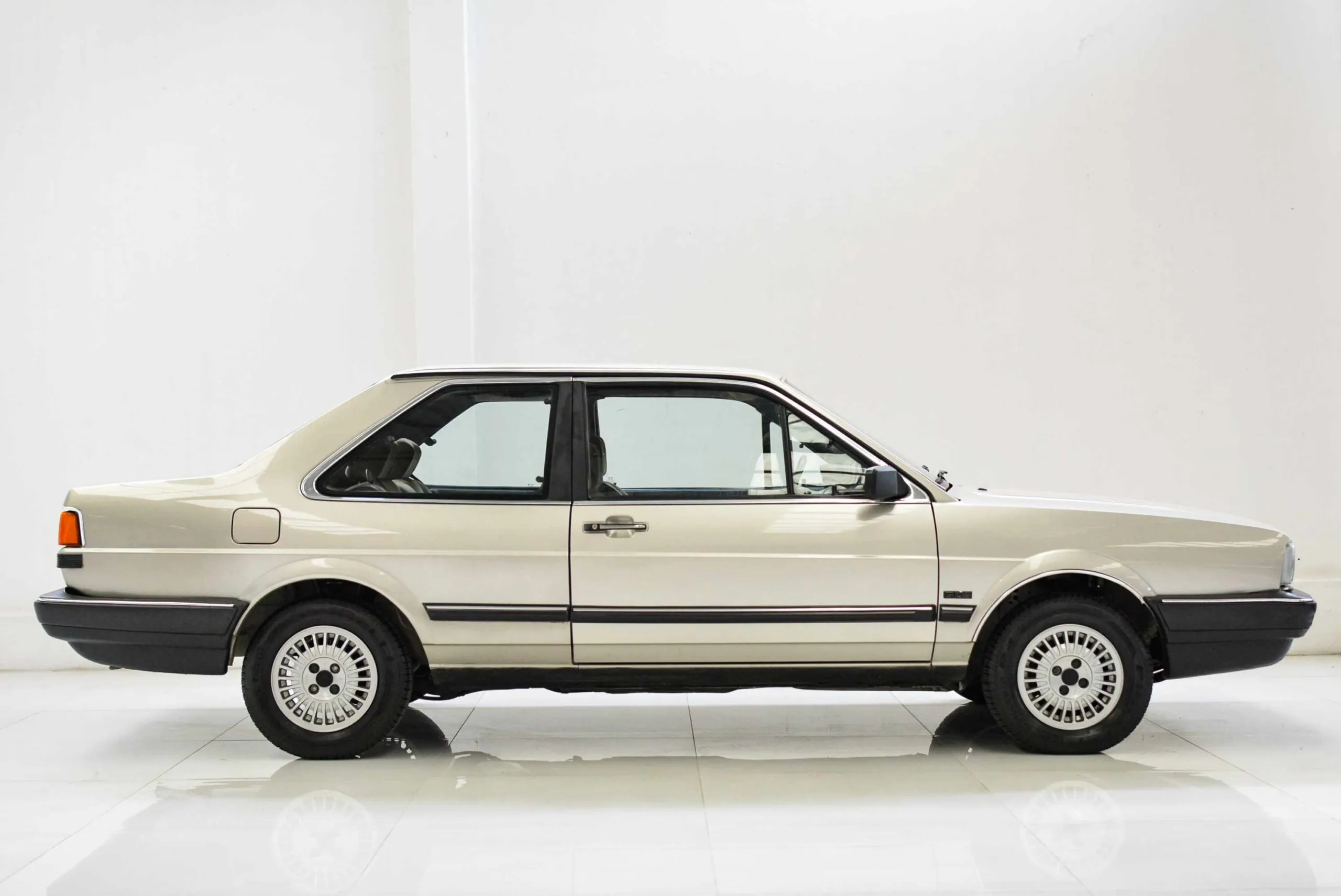 Peças e detalhes do Santana GLS 1987