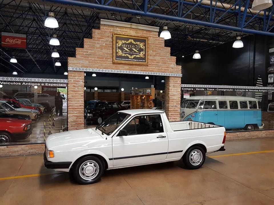 Volkswagen Saveiro 1991 com motor AE 1.6 em vista externa