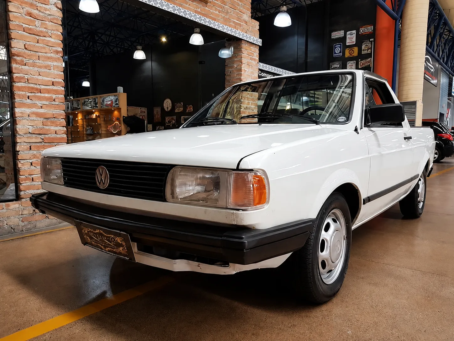 Volkswagen Saveiro 1991 com motor AE: a picape simples que pode esconder uma restauração cara