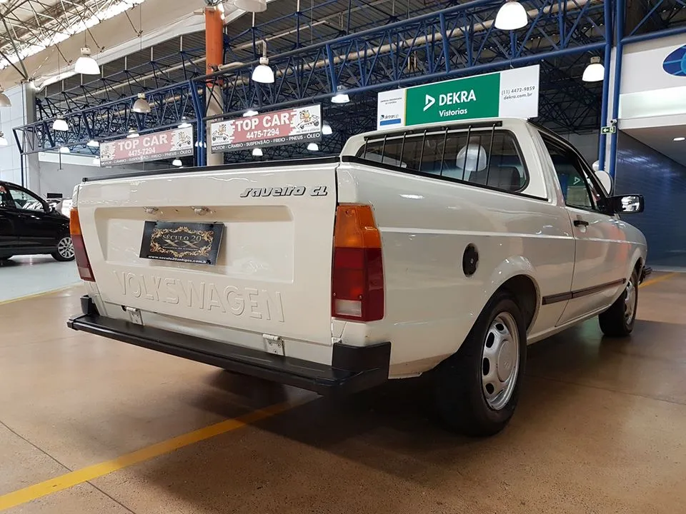 Interior da Volkswagen Saveiro 1991 para avaliação de originalidade