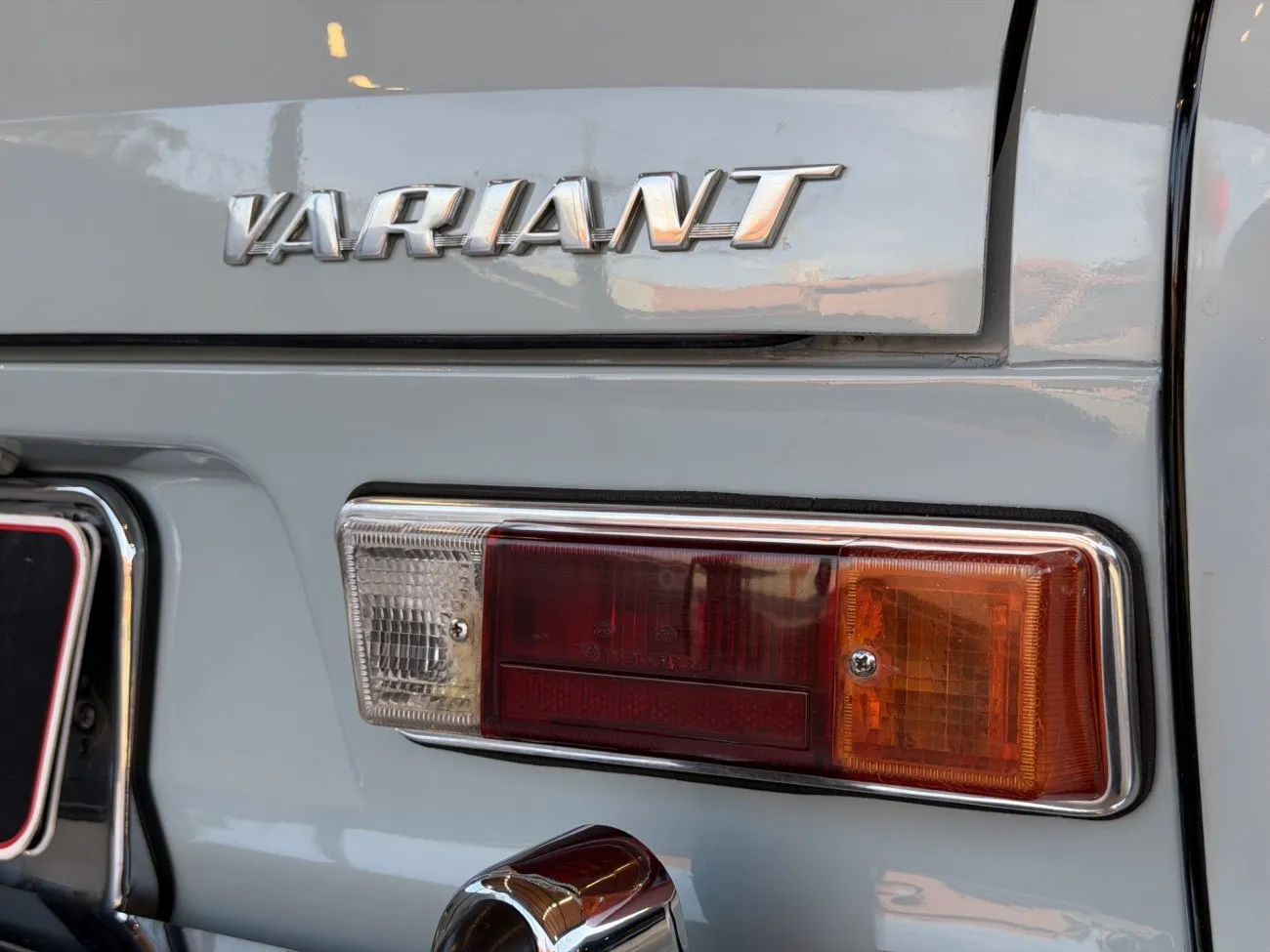 Dianteira da VW Variant 1971 com conjunto de quatro faróis