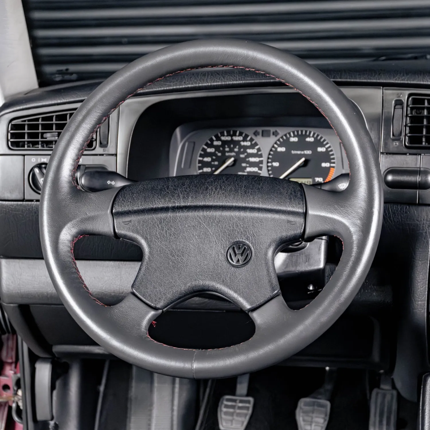 Volkswagen Golf GTI 1995 durante teste de rodagem