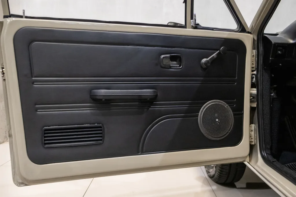 Interior da Volkswagen Variant II 1980