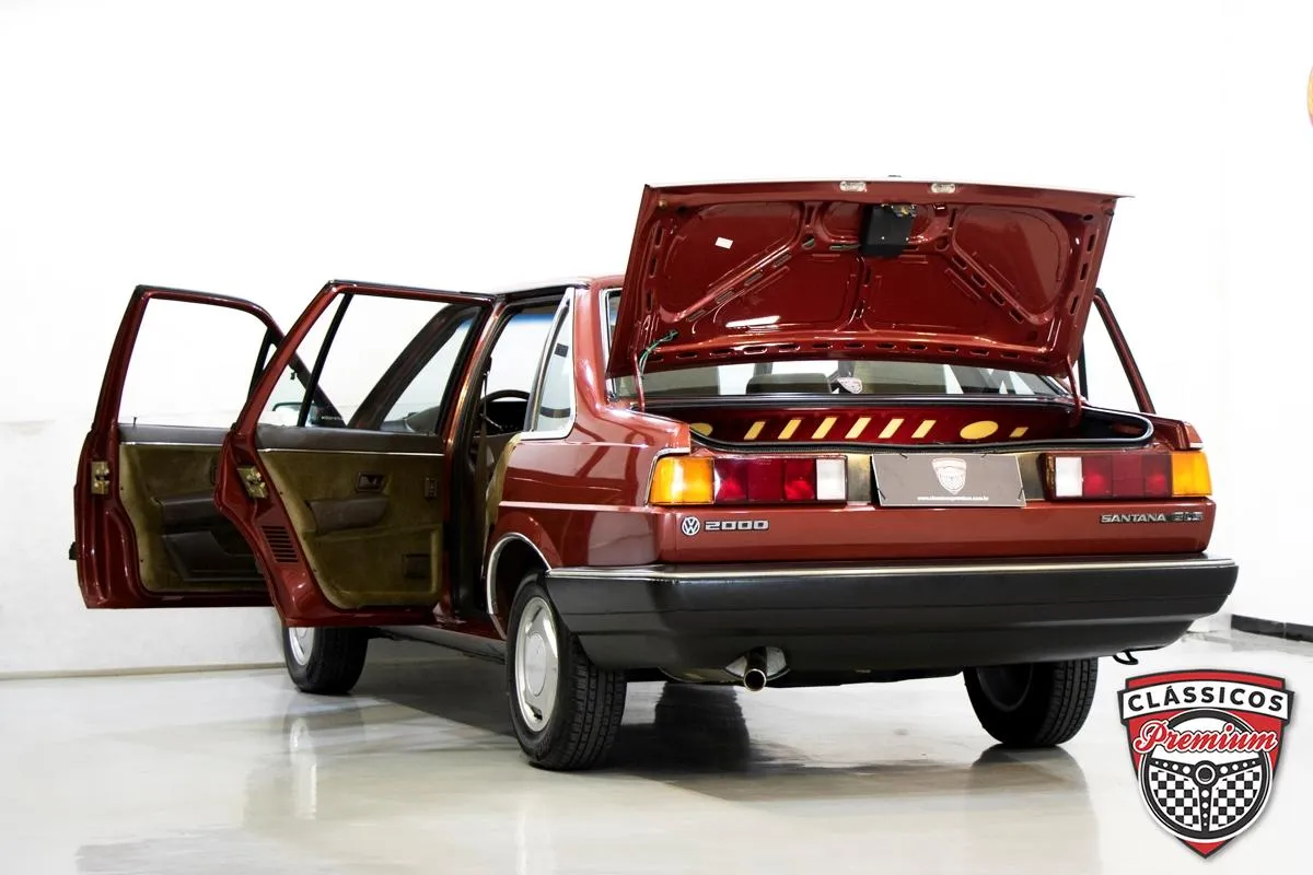 Santana GLS 2.0 1989 parece simples de restaurar, mas estes detalhes podem multiplicar a conta
