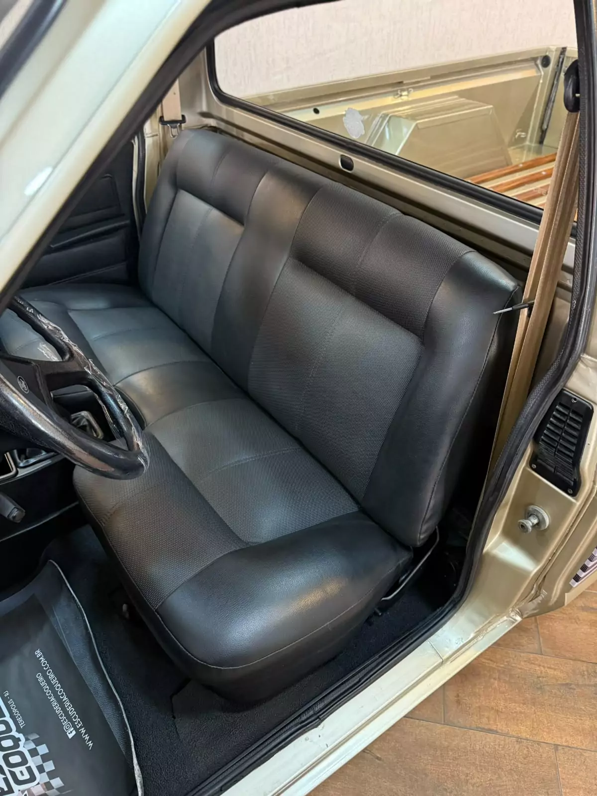 Fotos de carros antigos e mecânica da Ford Pampa L 1.8 1990