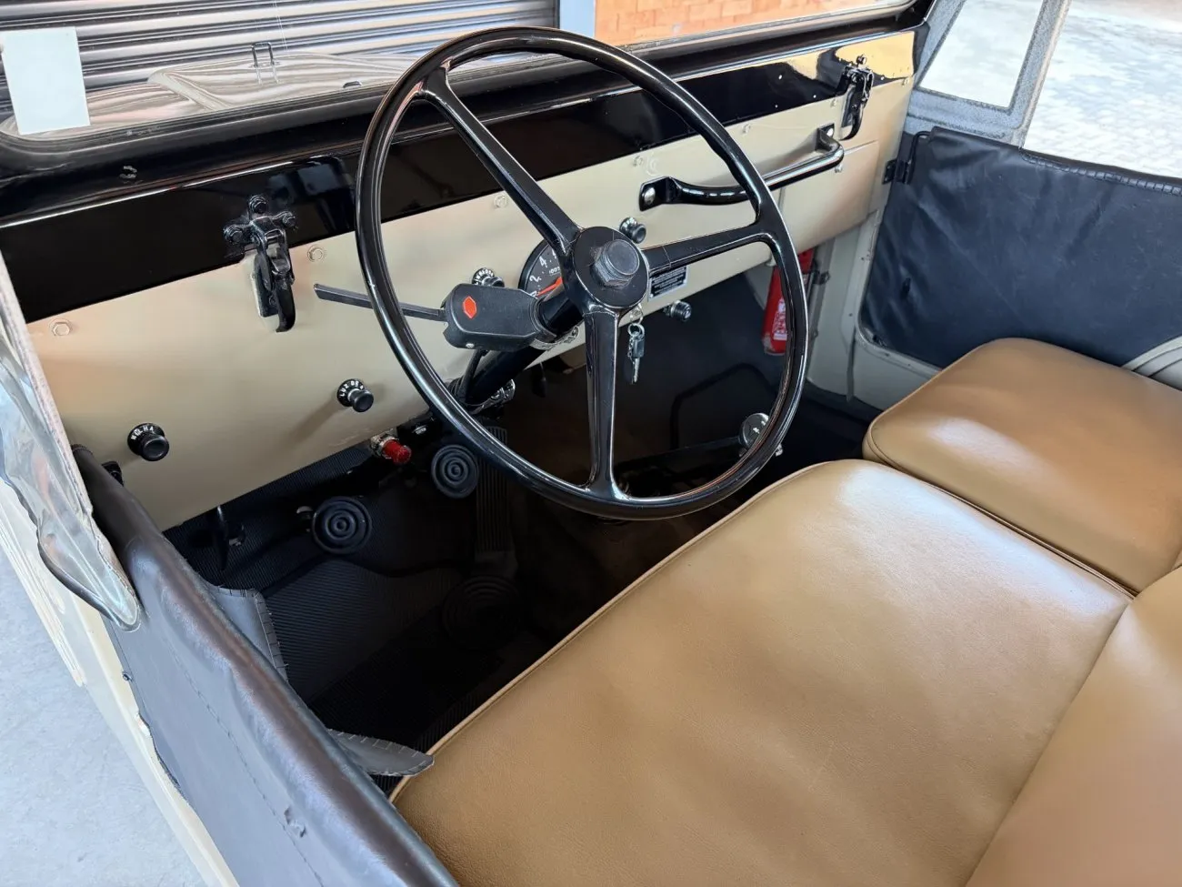 Painel volante e bancos do Willys Jeep CJ-5 4x4 1958